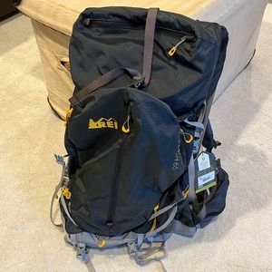 REI Flash 65 Men’s Large Backpack — New with tags